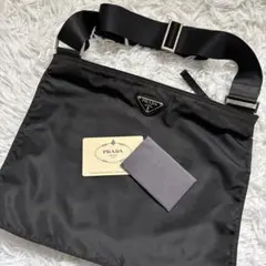 プラダ ショルダーバッグ サコッシュ 三角ロゴ ブラック 白タグ