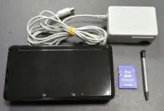 【充電器・SDカード・タッチペン付き】ニンテンドー3DS本体　クリアブラック①