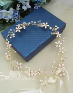 ウェディング ヘッドドレス 花とビーズ