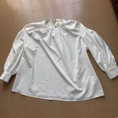 フリルネック ホワイト シャツ 長袖