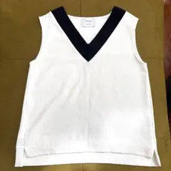STUDIOUS トップス　ノースリーブ　ホワイト　Vネックのサムネイル