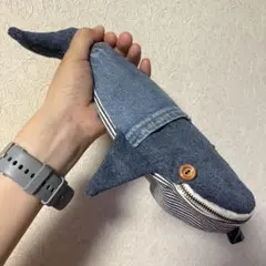 くじらポーチ ペンケース 小物入れ リメイクデニム - メルカリ