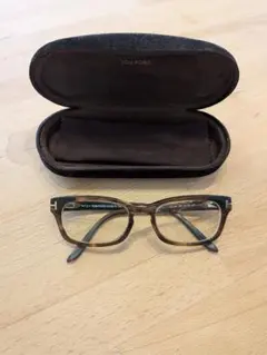 T*O様 TOM FORD FT1042-D/S 01B 52 GREY BLA - メルカリ