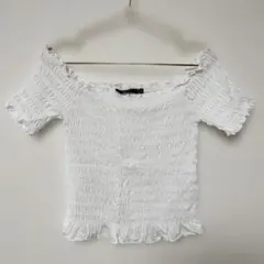 Bershka シャーリング オフショルダー トップスのサムネイル