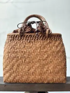 山葡萄　山葡萄かごバッグ　手作り　山葡萄籠バッグ　網代編み　内布あり