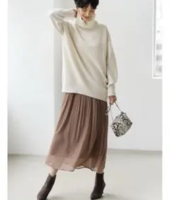 グリーンレーベルリラクシング タートルネックセーター カシミヤ混 ベージュ