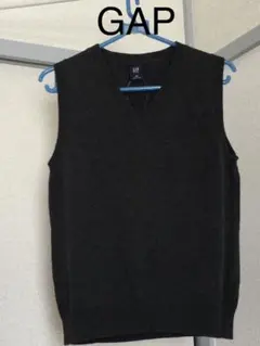 GAP ダークグレー Vネック ニット　ベスト　スクール　制服