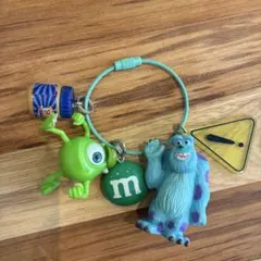 モンスターズインク　サリー　マイク　じゃらじゃらキーホルダー　ストラップ