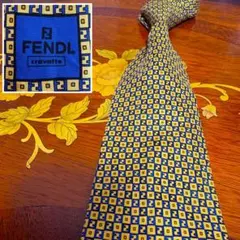 【超美品】FENDI 幾何学模様 シルクネクタイのサムネイル