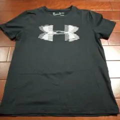 Under Armour ブラック Tシャツ YMD