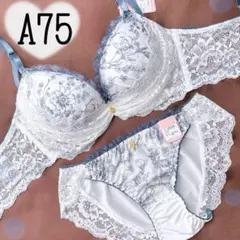 A75華やかギャザーレース（白）♥️ブラジャーショーツセット♥️トリンプ系可愛い