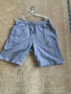 Jordan グレー短パンLサイズ