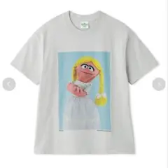 未使用 美品 セサミストリートマーケット　ベティルーＴシャツ　タグ付き新品　Mのサムネイル