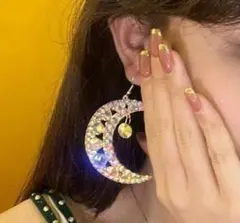 ベリーダンス オーロラストーン お月さま　ピアス ダンス　キラキラ　三日月