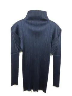 2026年最新】PLEATS PLEASE Tシャツ・カットソーの人気アイテム - メルカリ