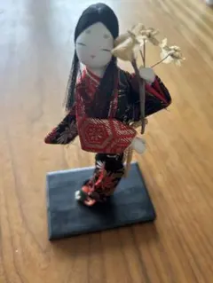 【和人形】着物姿・花持ち・台座付き｜日本人形 インテリア　木目込み人形