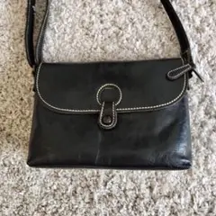 LiLy革レザーステッチショルダーバッグ