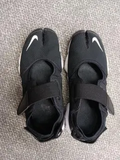 NIKE WMNS AIR RIFT 　ナイキ　エアリフト　ブラック