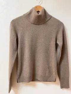 ユニクロUNIQLOカシミヤ100%タートルニット