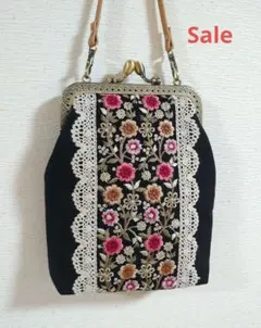 Sale【訳あり】インド刺繍リボン＆トーションレースのがま口ポーチA44