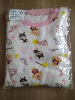 【未使用品】アンパンマンパジャマ 95サイズ
