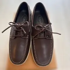 TOD'S メンズ　ダークブラウン ローファーのサムネイル