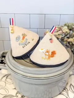 三角鍋つかみ　ストウブ　リスさんとカモミール　人参スープ　三角ミトン　staubのサムネイル
