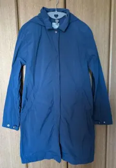 黒 トレンチコート