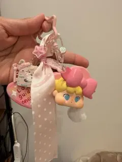 アニメキャラクター キーホルダー ピンク
