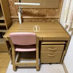 お値下げしました！カリモク　ベネッセ　学習机と椅子セット 値下げ/karimoku(カリモク)とBenesse(ベネッセ)のコラボ商品 学び成長