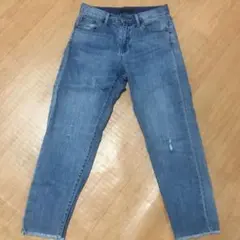 ユニクロ ダメージデニム ジーンズ　ハイウエスト　裾フリンジ　カットオフ