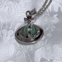 Vivienne Westwood タイニーオーブネックレス