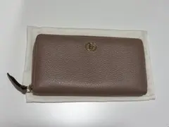GUCCI(グッチ)長財布 ベージュ系 ワンポイントロゴのサムネイル