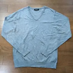 【 Bershka 】グレー Vネックニット セーター L/40