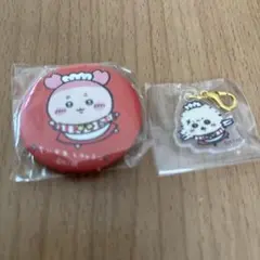 ちいかわレストラン缶バッジ （古本屋）アクリルチャーム（ラッコ）2点セット