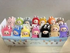 POPMART labubu PIN FOR LOVE ぬいぐるみ　Q