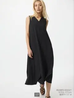 【新品未使用】ユニクロ　ウルトラストレッチVネックワンピース/ノースリーブ