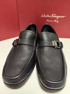 Salvatore Ferragamo サイズ5.5 EEE