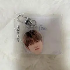 t*e様 TREASURE 喜怒哀楽　顔アクキー