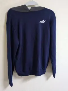 ☆値下げ☆　PUMA ネイビー フード付きパーカー
