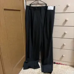 ユニクロ スマートワイドストレートパンツ 丈長め ダークグリーン