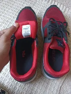 PUMA FD04 レッド ブラック シューズ