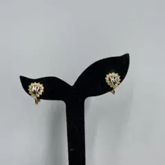 050 ニナリッチ　ゴールド NR 花形デザイン イヤリング