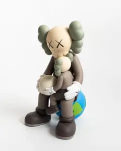 2026年最新】kaws holidayの人気アイテム - メルカリ
