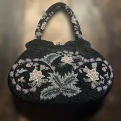 ビーズ刺繍 花柄 和装用バッグ 黒　高貴　美品　値下げ不可