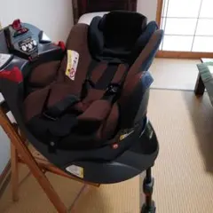 クリーニング済　☆美品☆　新生児OK　コンビ　WL　ネルーム　ISOFIX　赤黒 クリーニング済 ☆美品☆ 新生児OK コンビ WL ネルーム ISOFIX 赤黒