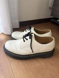 Dr. Martens タッセルローファー ホワイト26センチ - メルカリ