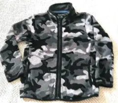 ⭕　UNIQLO　120 長袖　アウター　上着　フリース　ユニクロ　迷彩