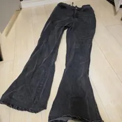 デニムフレアパンツ　黒　バックレースアップ