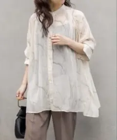 美品　CAPRICIEUX LE'MAGE 大理石シャツのサムネイル